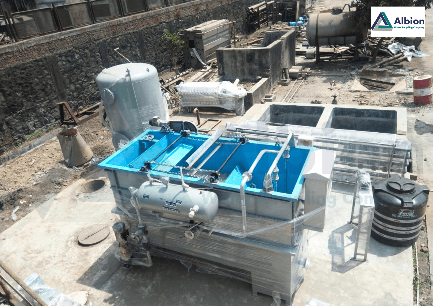 Industrial 300 KLD A-Pro DAF system installed at a textile weaving factory in Maharashtra by Albion.